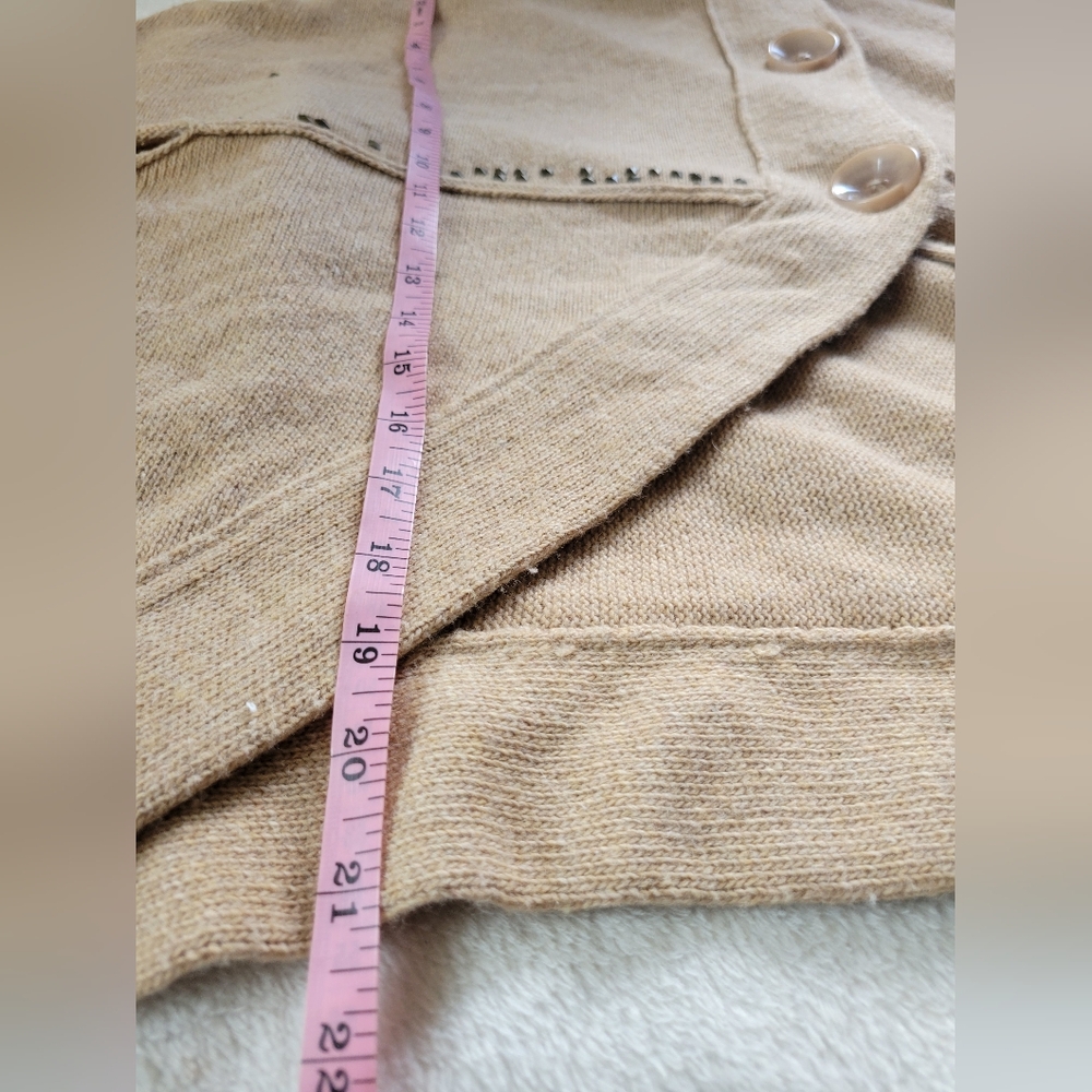 ✨️HP✨️Karlie | Cute Tan Studded Oversized Wool Blend Batwing Cardigan (SIZE S) - Picture 9 of 12